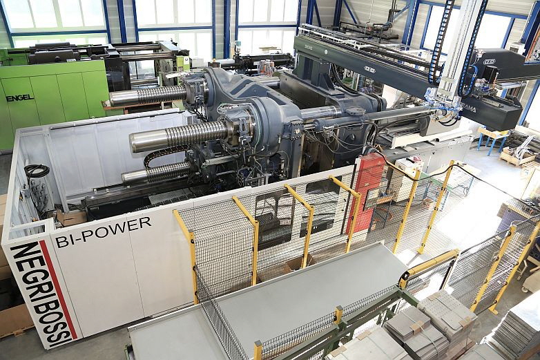 AGD - Negri Bossi 2700 Tonnen AGD - Negri Bossi 2700 Tonnen