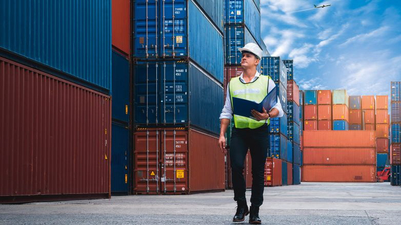 Dachser - Logistik hält die Lieferketten in Gang Dachser - Logistik hält die Lieferketten in Gang