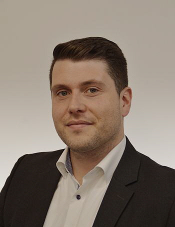 Mitsubishi Electric - Frederik Gesthuysen Mitsubishi Electric - Frederik Gesthuysen
