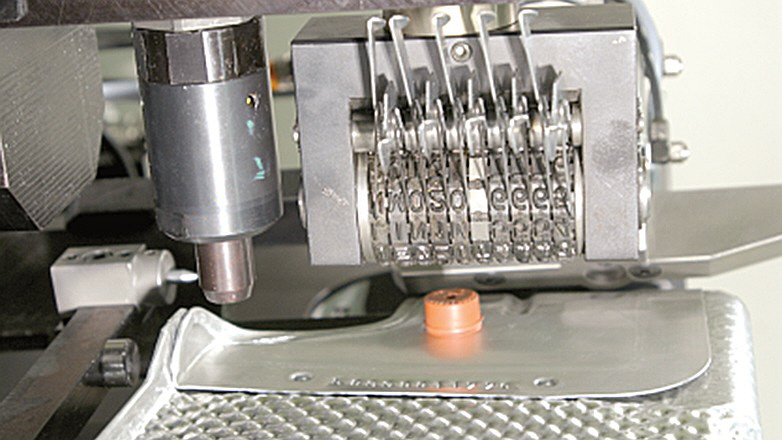 Tox Pressotechnik - Detailansicht Prägewerkzeug