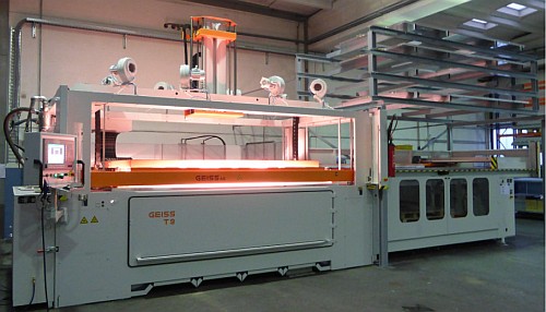 swissplast - Geiss Tiefziehmaschine swissplast - Geiss Tiefziehmaschine